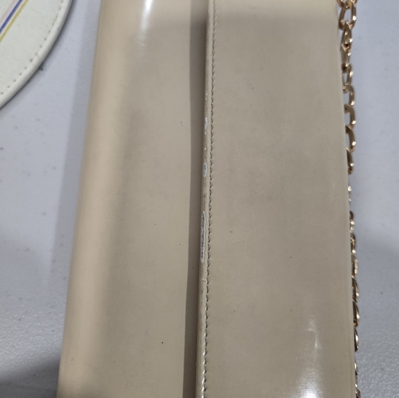 Gucci Wallet Cream Enameled/ Patent Leather - Picture 6 of 10